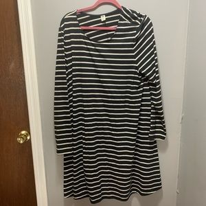 Old Navy size XXL black & white striped dress